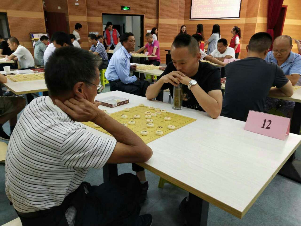 靖江残疾人联合会举行第七届残疾人象棋比赛